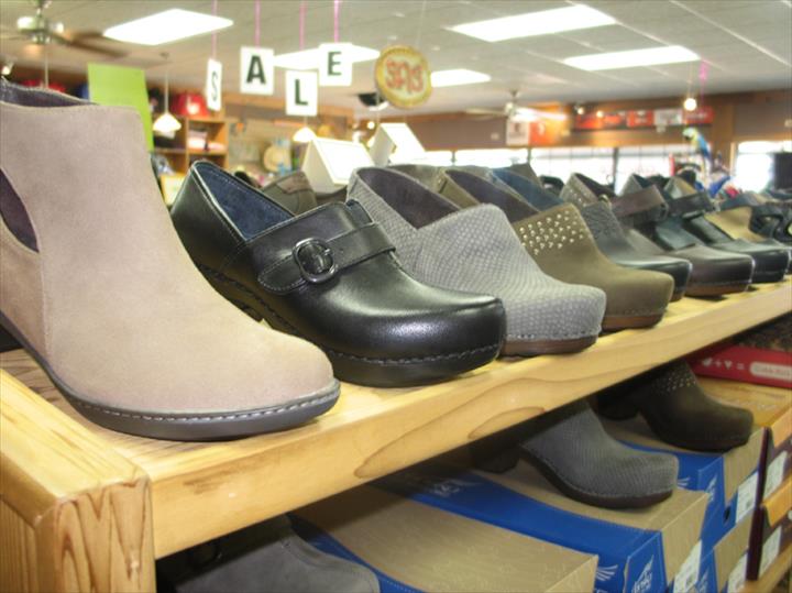 Duy�s Shoes Shoes Yorkville, IL